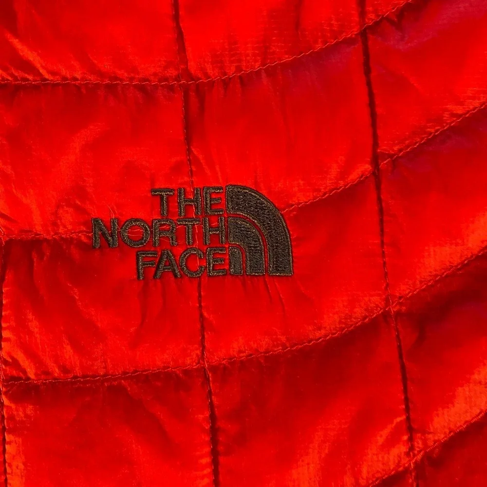 The North Face Mens Thermoball Eco Jacket Red Quilted Puffer Full Zip Large L